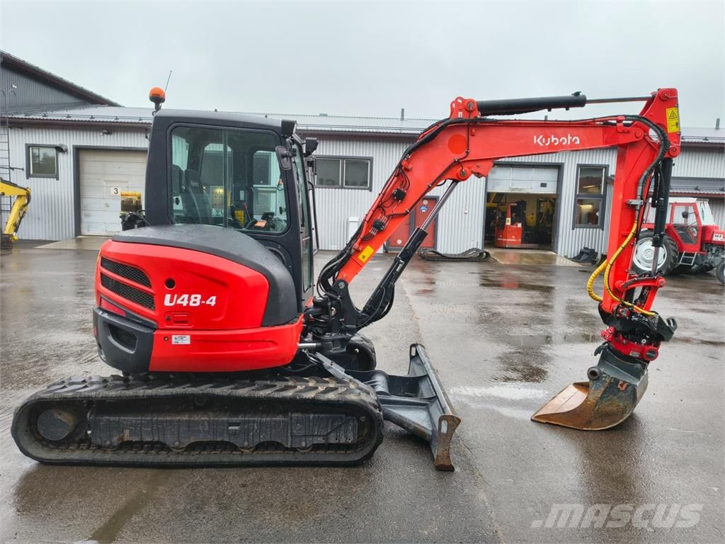Kubota U48-4 PYÖRITTÄJÄLLÄ Mini bageri < 7t