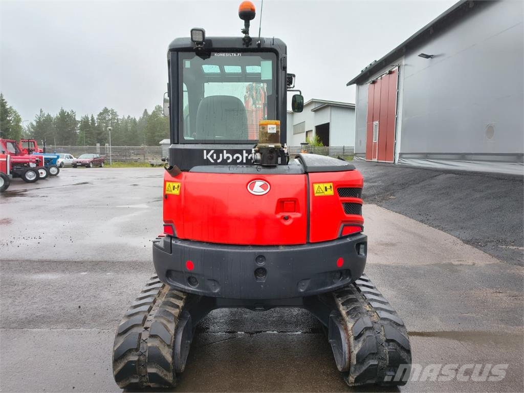 Kubota U48-4 PYÖRITTÄJÄLLÄ Mini bageri < 7t
