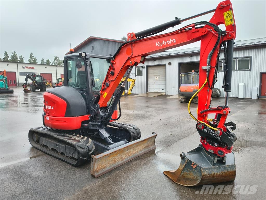 Kubota U48-4 PYÖRITTÄJÄLLÄ Mini bageri < 7t