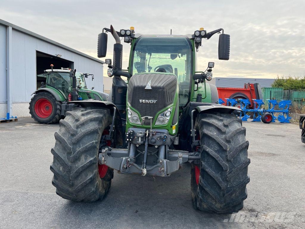 Fendt 724 VARIO PROFI + Traktoren