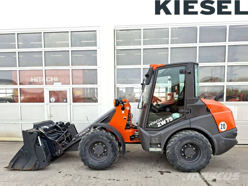 Hitachi ZW 75-6 Chargeuse compacte