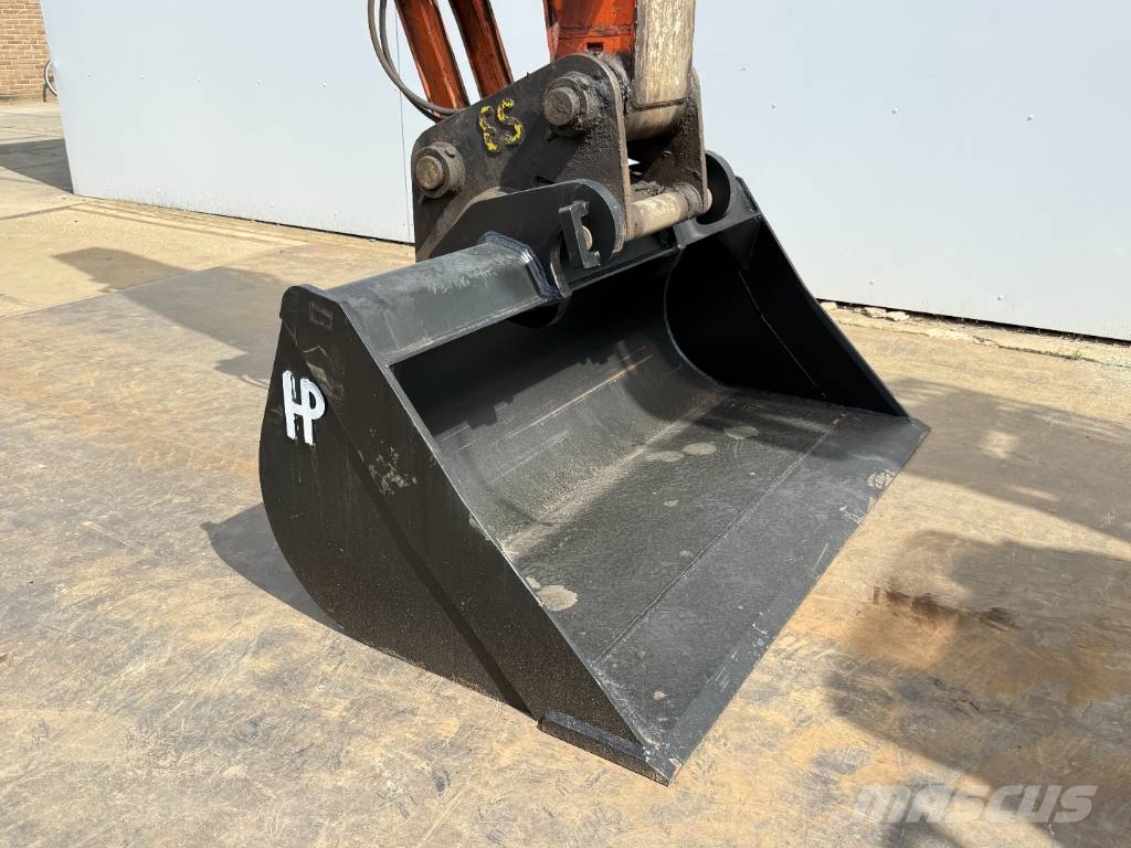 Hitachi ZX170W-5B - Blade / Triple Boom / Auto Greasing Wielgraafmachines