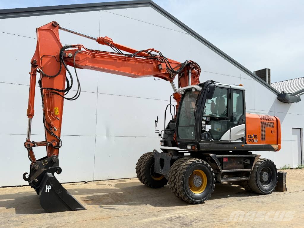 Hitachi ZX170W-5B - Blade / Triple Boom / Auto Greasing Wielgraafmachines