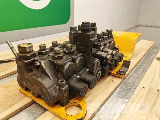 JCB 537-125 hydraulic distributor Hüdraulika