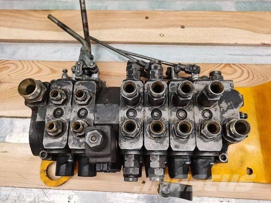 JCB 537-125 hydraulic distributor Hüdraulika