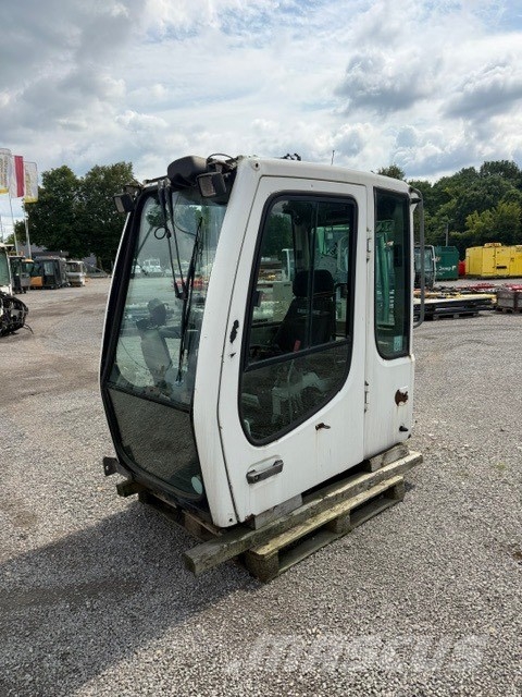 Liebherr A 934 C HD USED CAB Cabine en interieur