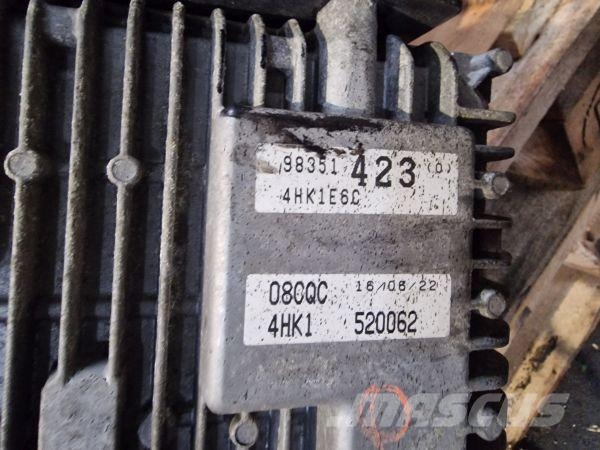 Isuzu 4HK1E6C Motorer