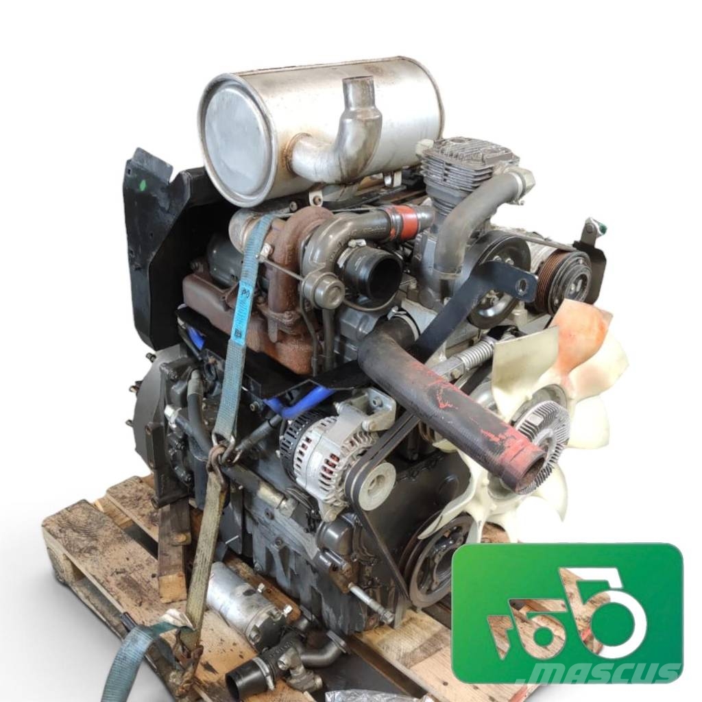 CLAAS Axos 310 Perkins 1104D-44T Engine محركات