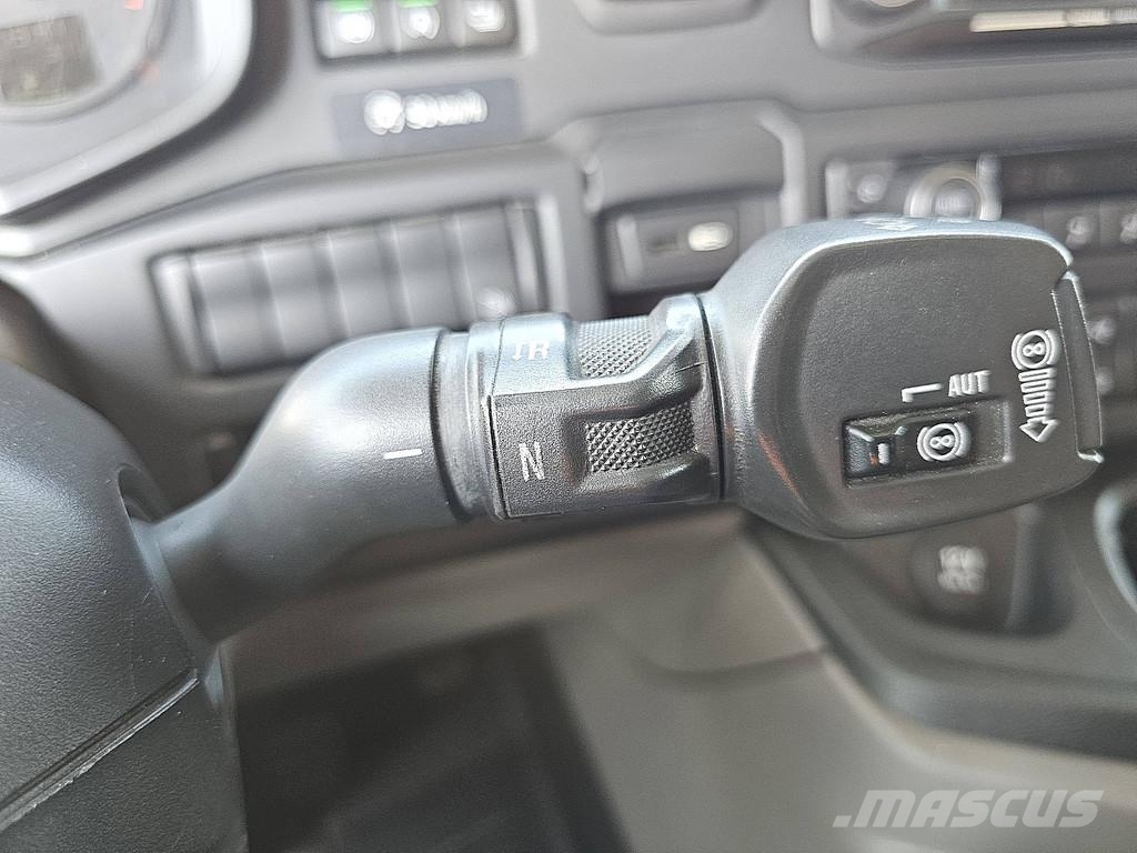 Scania P360 HYBRID CP17L 트랙터 유닛