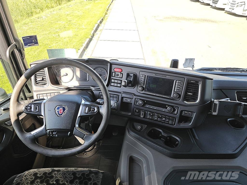Scania P360 HYBRID CP17L 트랙터 유닛