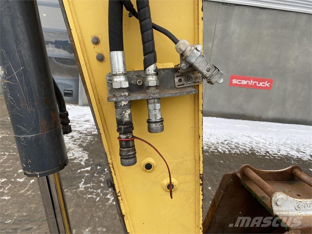 Yanmar VIO80-1A حفارات بعجل