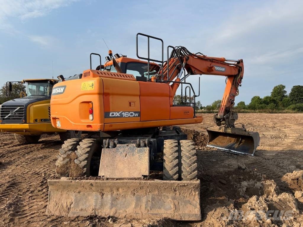Doosan DX 160 W-3 Hjulgravere