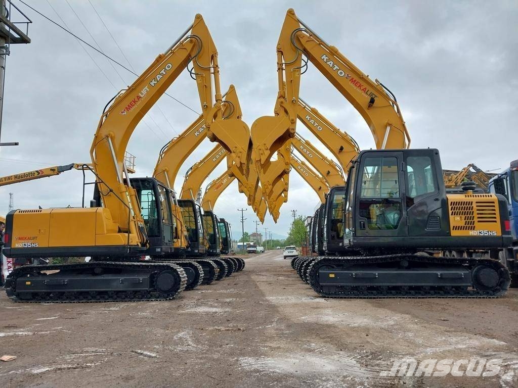 Kato HD 135NS Гусеничні екскаватори