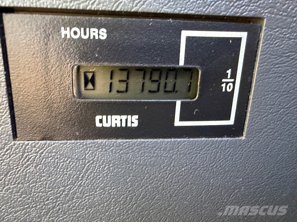 Hyundai Robex 140 LCM-9A 大型油圧ショベル12t以上（パワーショベル・ユンボ）