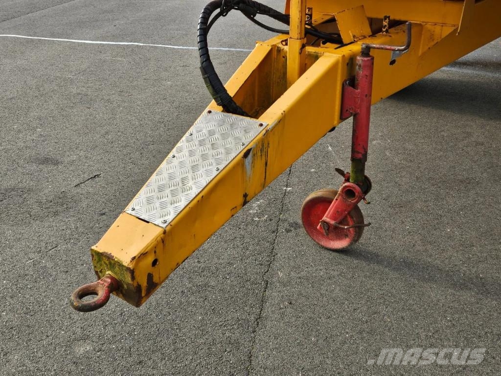 Schuitemaker Silagekipwagen ماكينات منفعة عامة