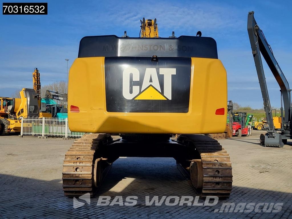 CAT 352 F حفارات زحافة