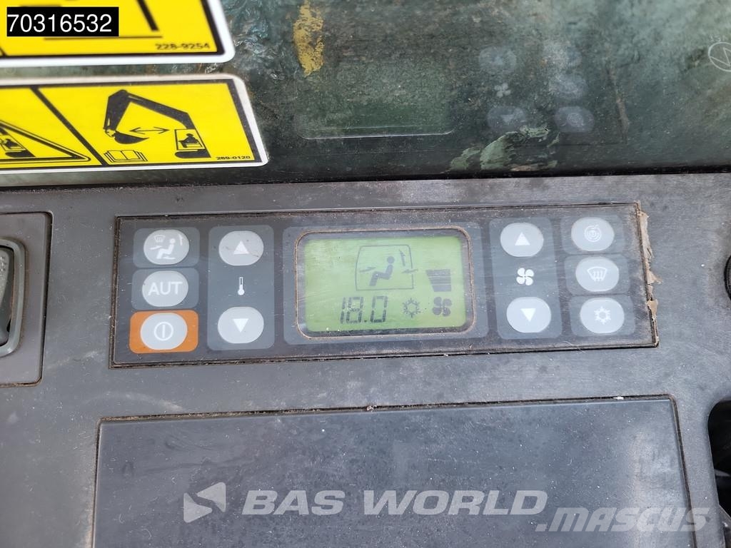 CAT 352 F حفارات زحافة