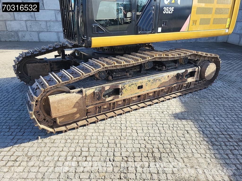 CAT 352 F حفارات زحافة