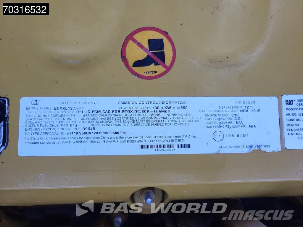 CAT 352 F حفارات زحافة