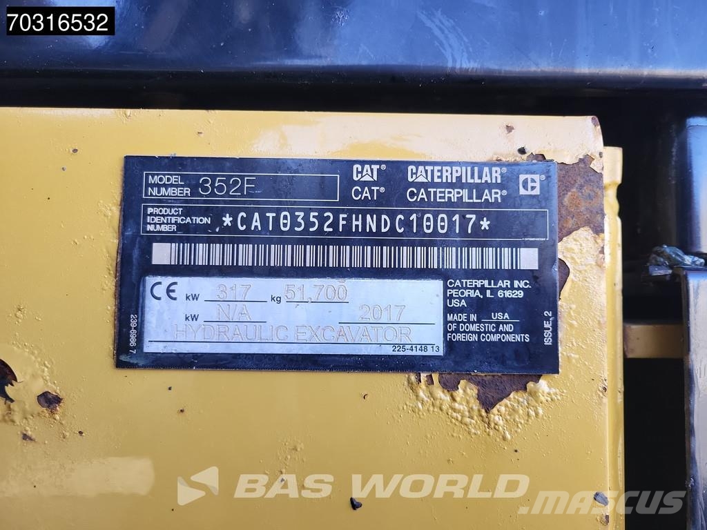 CAT 352 F حفارات زحافة