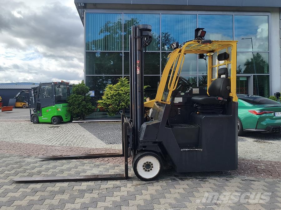 Combilift CB4000 Чотириходові річ-траки