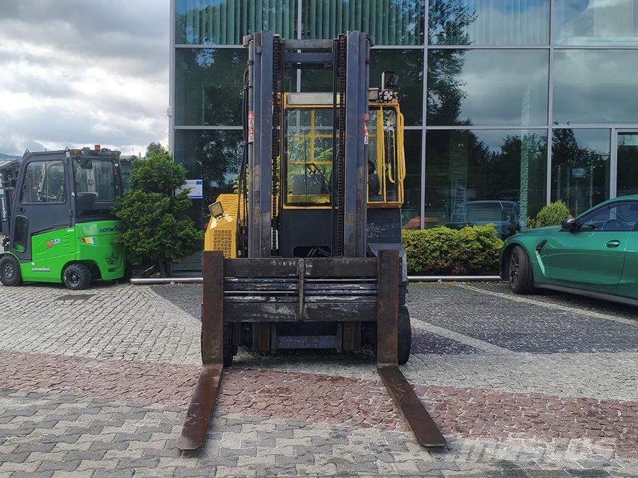 Combilift CB4000 Чотириходові річ-траки