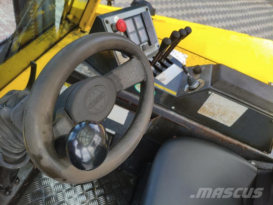 Combilift CB4000 Чотириходові річ-траки