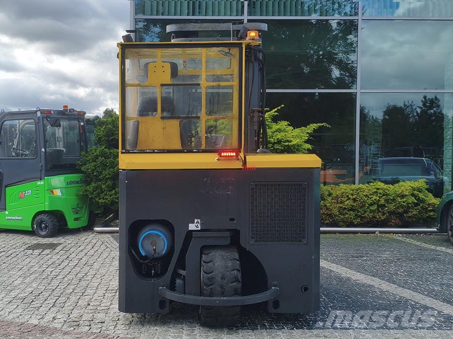 Combilift CB4000 Чотириходові річ-траки