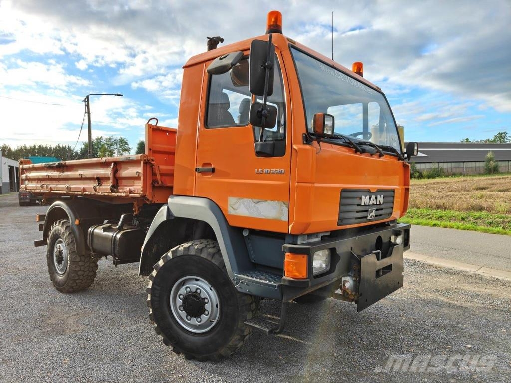 MAN L2000 4x4 10.220 + Army Shelter container شاحنات قلابة