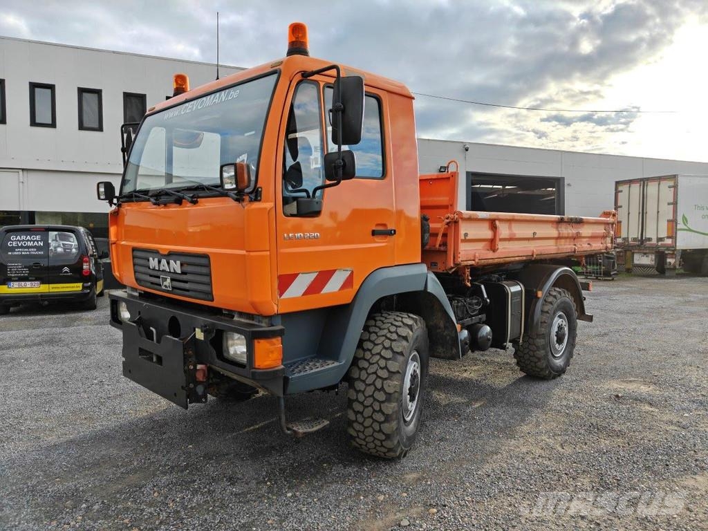 MAN L2000 4x4 10.220 + Army Shelter container شاحنات قلابة