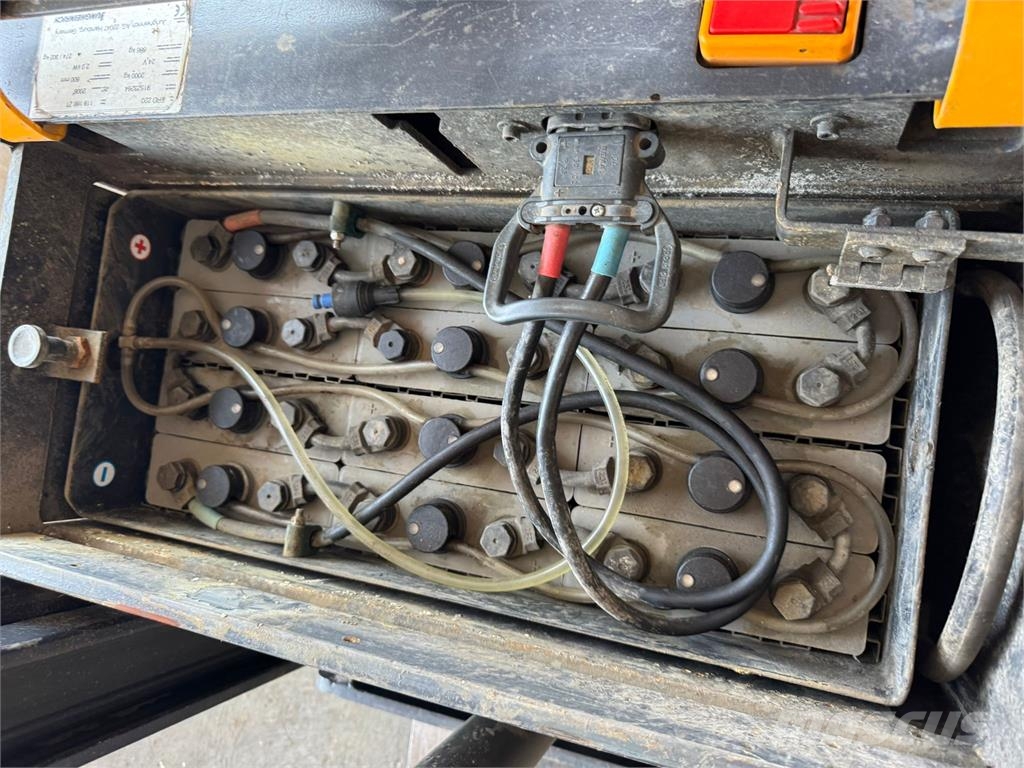 Jungheinrich ERD 220 Initalhub Elektromos gyalogkíséretű targoncák
