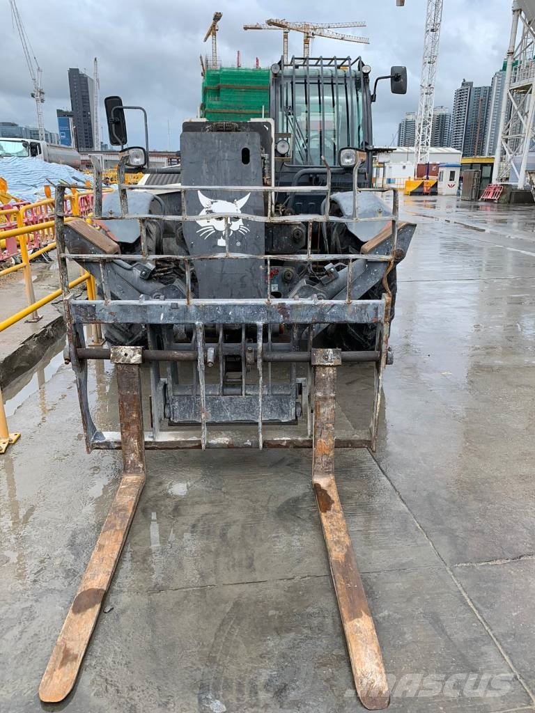 Bobcat Telehandler T40180 テレスコーピックハンドラー