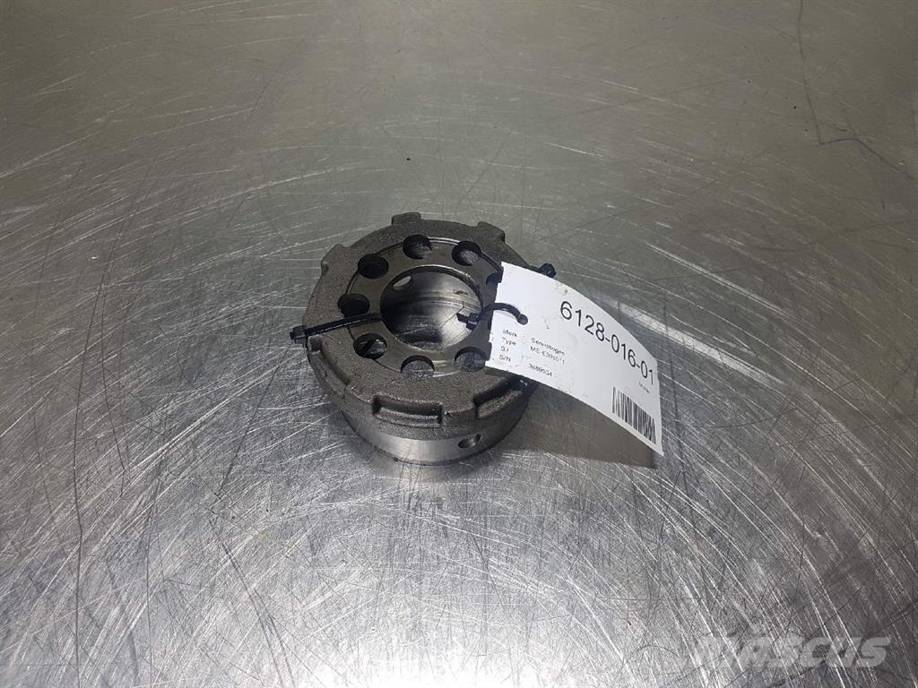 Sennebogen 818M-ZF-Other axle parts/Andere Achsenteile 軸
