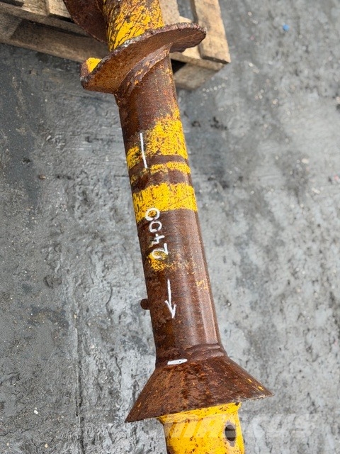 CAT 260 MM AUGER Tarière