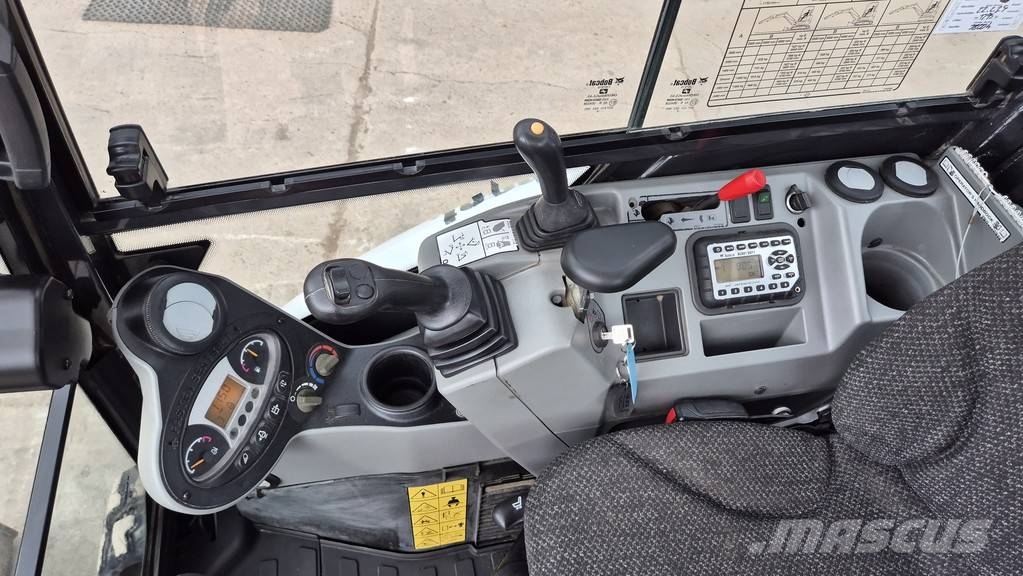 Bobcat E26 - POWERTILT - 2019 YEAR - 1670 HOURS Minigraafmachines < 7t