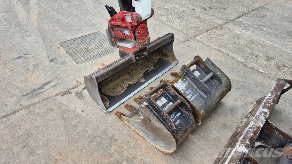 Bobcat E26 - POWERTILT - 2019 YEAR - 1670 HOURS Minigraafmachines < 7t