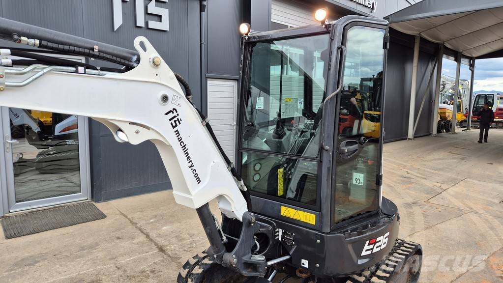 Bobcat E26 - POWERTILT - 2019 YEAR - 1670 HOURS Minigraafmachines < 7t