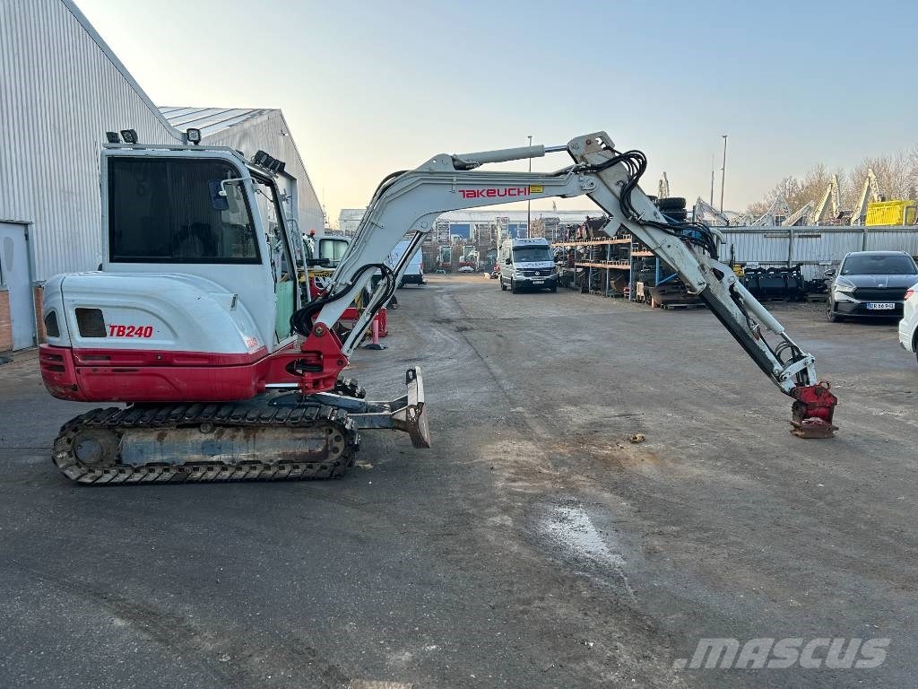 Takeuchi TB 240 Εκσκαφάκι (διαβολάκι) < 7t