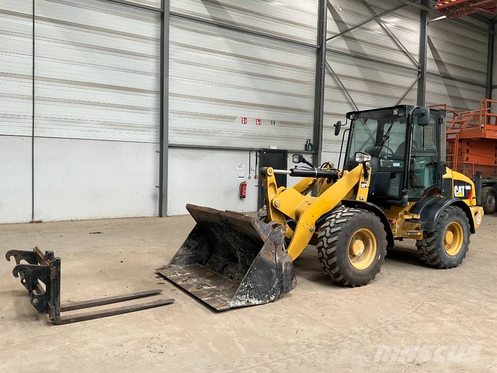 CAT 908 H 2 لوادر بعجل