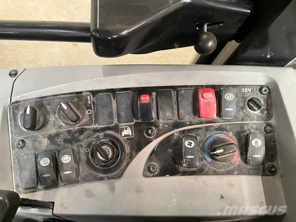 CAT 908 H 2 لوادر بعجل