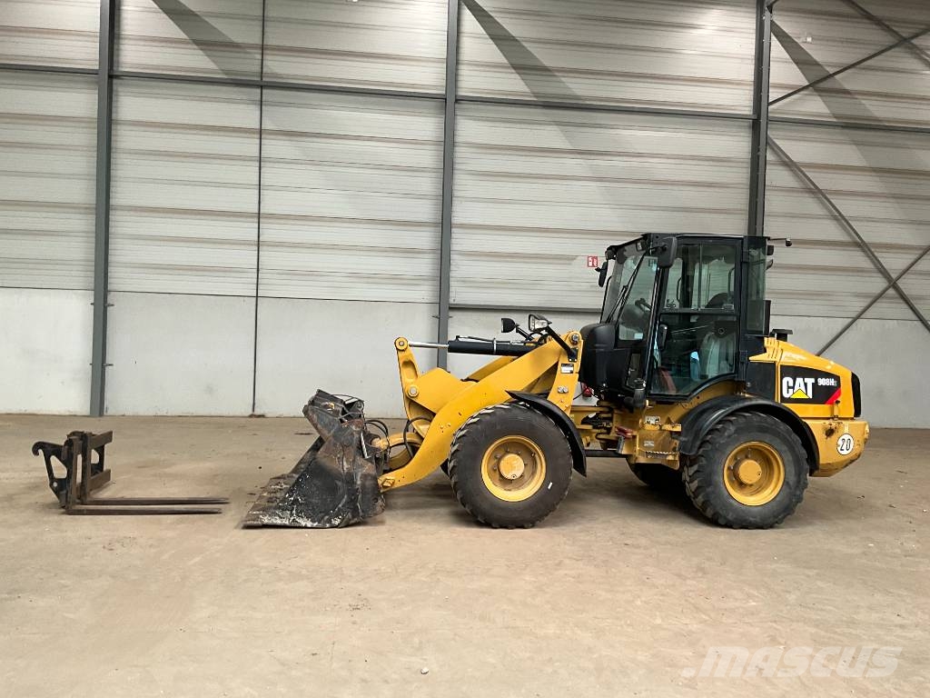CAT 908 H 2 لوادر بعجل