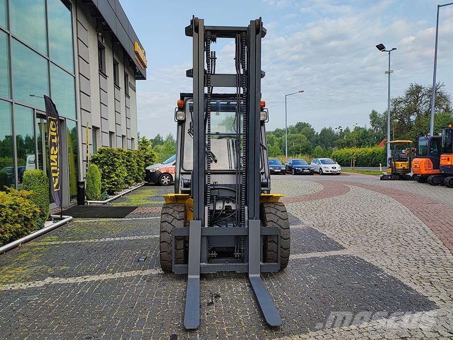 Komatsu FG40T-7 Empilhadores a gás