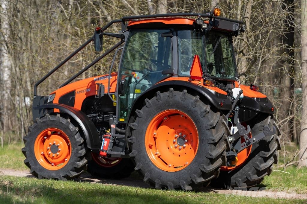 Kubota M5-112 Traktorit
