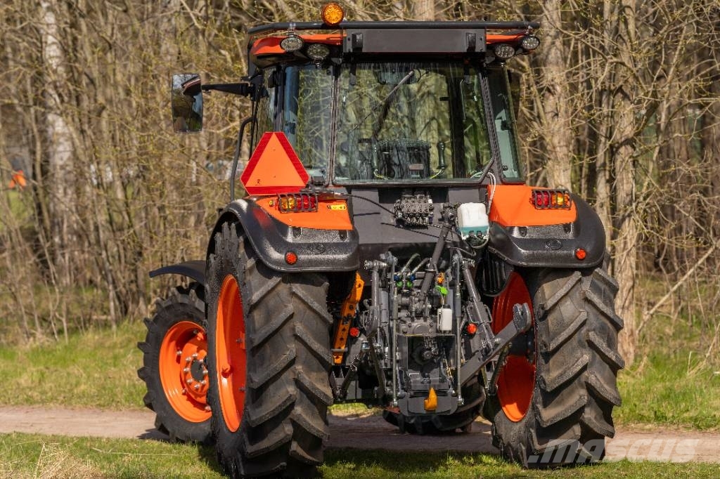 Kubota M5-112 Traktorit