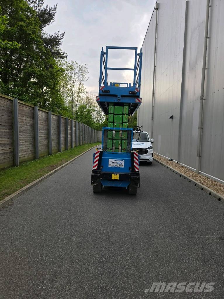 Holland Lift HL220 E12 Scissor lifts