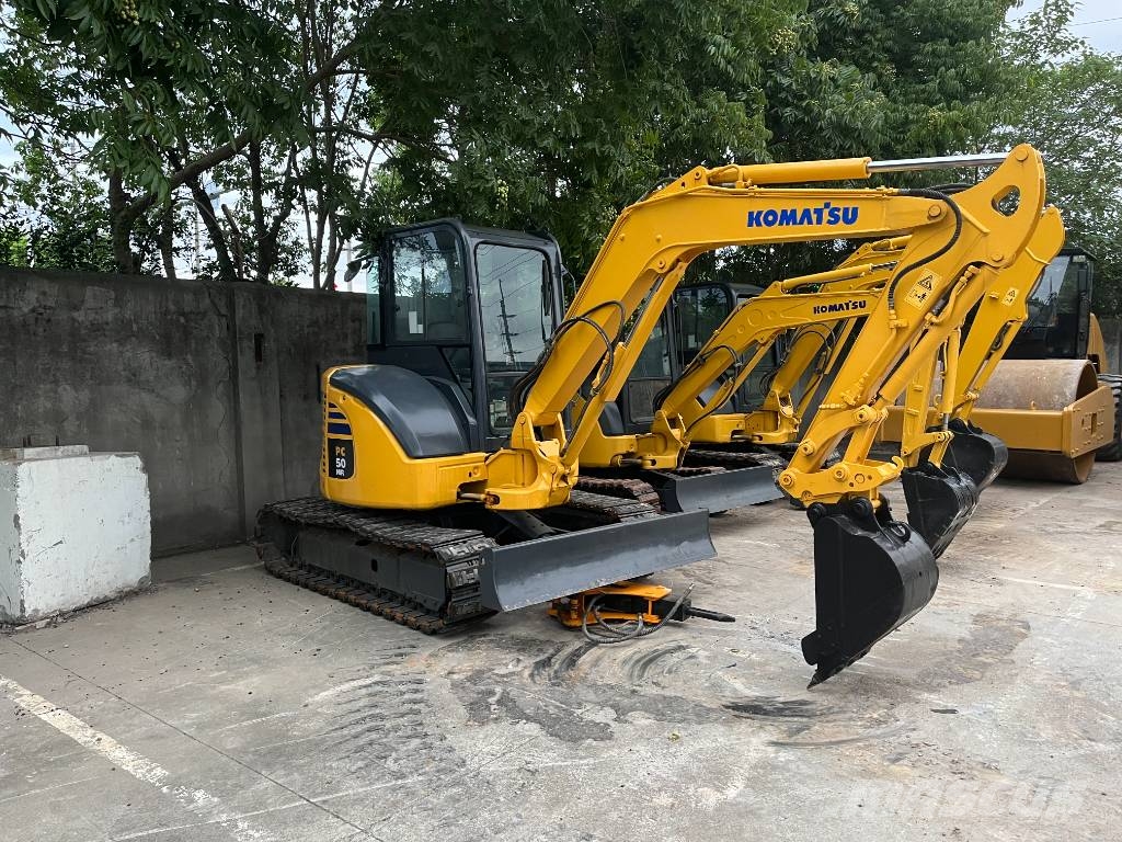 Komatsu PC50 小型挖掘机