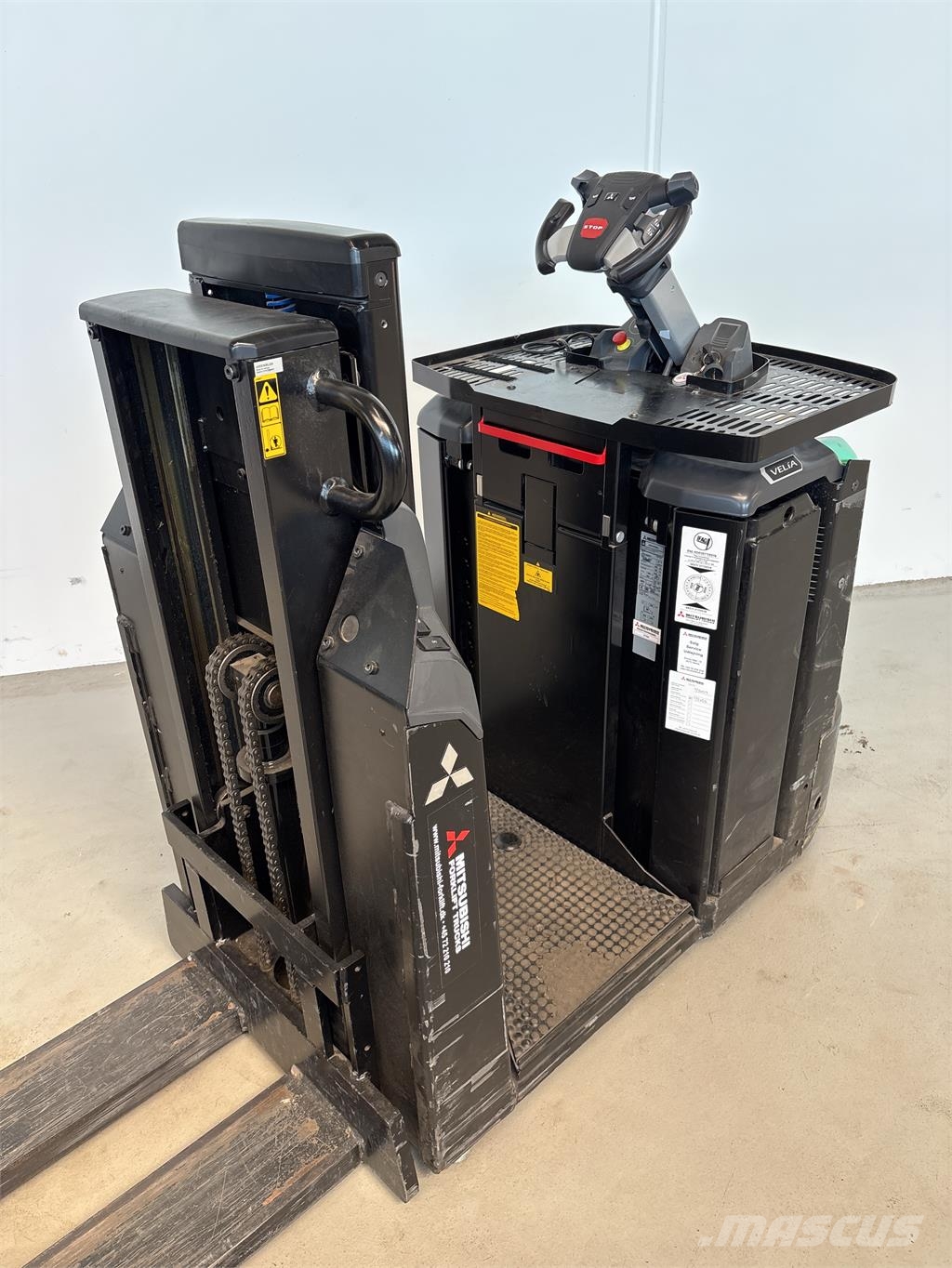 Mitsubishi OPB12N2FP Low lift order pickers