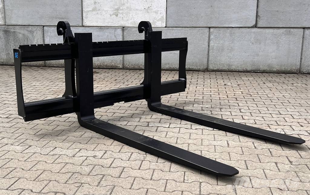 SE Equipment  Volvo L50-L60-L70-L90 Palletframe - Palletforks Вили