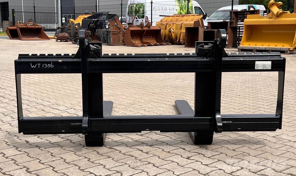 SE Equipment Volvo Palletframe - Palletforks- Palletengabeln Fourche