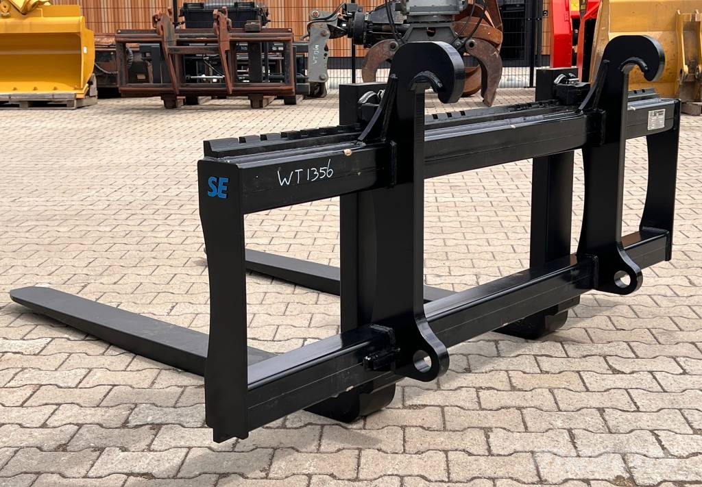 SE Equipment Volvo Palletframe - Palletforks- Palletengabeln Fourche